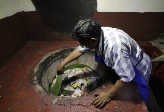 ¿Ya la probaste? En Capulhuac, más de 70 años respaldan sabor y calidad de la Barbacoa.