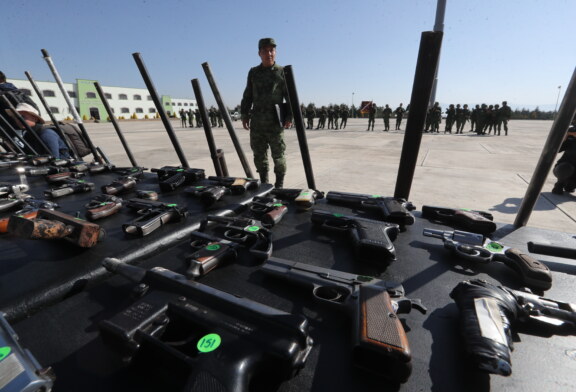 Destruyen en la 22 Zona Militar Armas de fuego decomisadas.