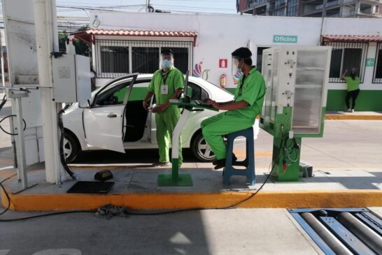 Reanudan servicio de verificación vehicular en Edoméx