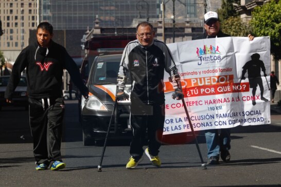 Recorrerá 190 kilómetros caminando, solo para ayudar