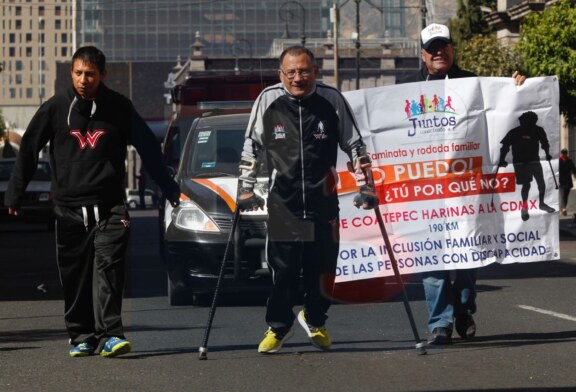 Recorrerá 190 kilómetros caminando, solo para ayudar