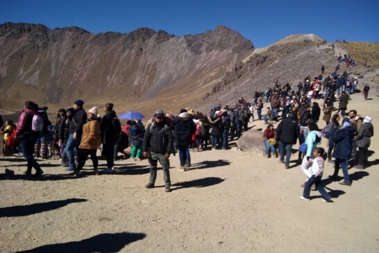 Registra SSEM más de 30 mil visitas durante el fin de semana en el nevado de toluca