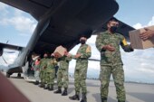 Elementos del Ejército Mexicano Aplican Plan DN-III-E en el embarque de despensas para el Estado de Oaxaca