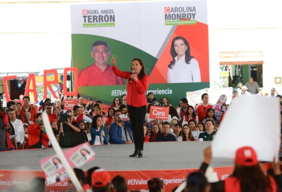Triunfará el PRI por los votos de miles de mujeres y hombres que creen en Metepec: Carolina Monroy