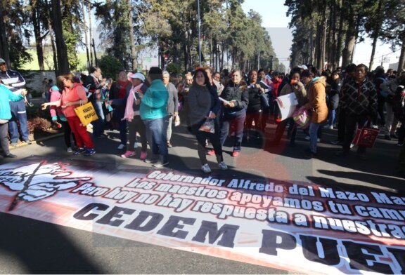 Fueron a despertar al gobernador hasta su casa, le piden que se ponga a chambear