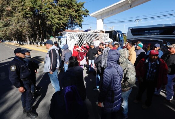 Habitantes de Acambay llevan años esperando por pozo. Bloquean la CONAGUA