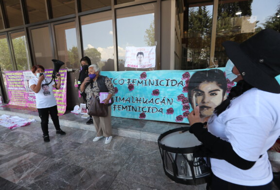 Mujeres denuncian acreciones por parte de la policía municipal de Chimalhuacán