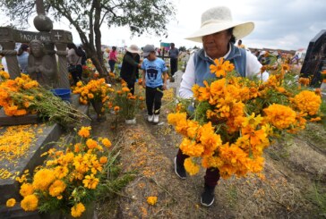 Celebración de San Miguel Arcángel en San Pablo Autopan: Un Tributo a los Fieles Difuntos