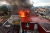 Incendio en casa habitación de la colonia Isidro Fabela es sofocado por Bomberos de Toluca