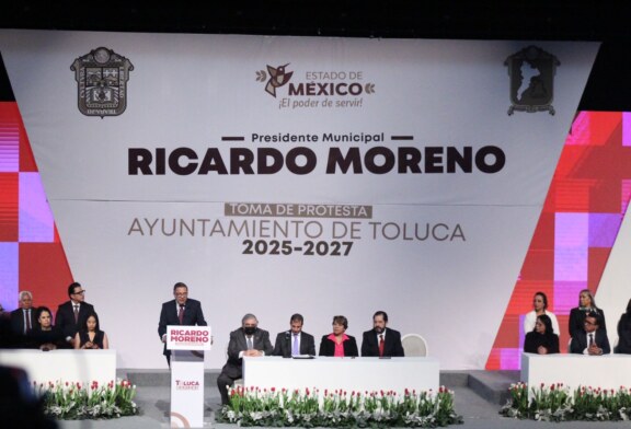 Ricardo Moreno Bastida asume como presidente municipal de Toluca