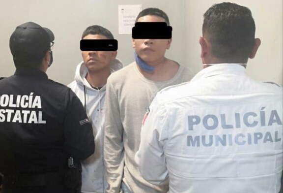 Policía de Metepec asegura a dos miembros de banda dedicada al robo de joyerias