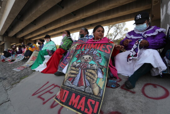 Activistas exigen frenar la extracción de agua