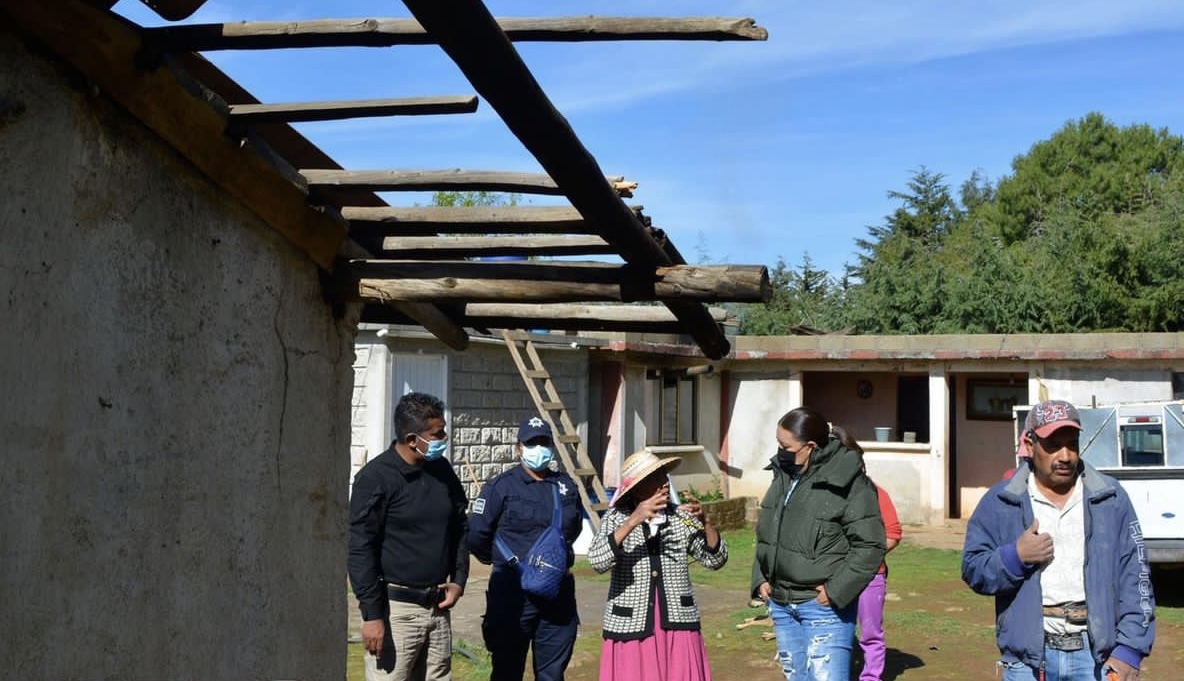 Tromba deja al menos 13 casas afectadas en El Oro