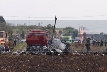 Cae avioneta cerca de aeropuerto de Toluca
