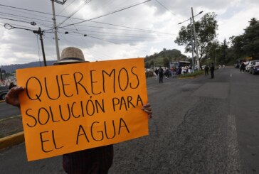 Exigen agua en el Barrio de Zopilocalco. Bloquen Matlatzincas