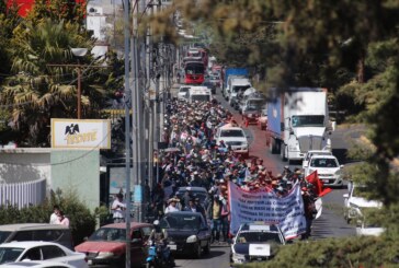 Marchan a Palacio Nacional agricultores de Ixtapan de la Sal y Coatepec Harinas