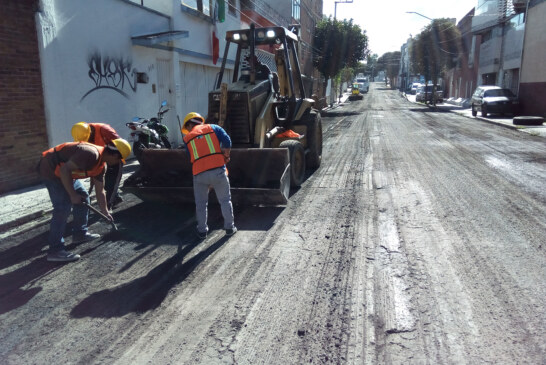 Inicia repavimentación de Santos Degollado en la capital mexiquense