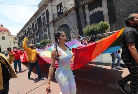 Comunidad LGBTTTI exige matrimonio igualitario