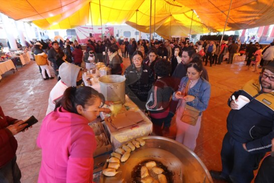 Celebran tradición de tamales de “ollita” en Ocoyoacac.