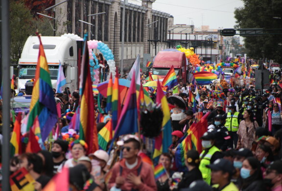 Marcha de Orgullo LGBTTTI sale a Toluca después de dos años por pandemia