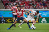 En partido de dominio compartido que registró debut de los refuerzos, el 0-0 se mantuvo entre Toluca FC y Guadalajara en la Jornada 1 del Apertura 2024 de la Liga MX