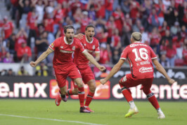 Con gol de Paulinho, “Pollo” Briseño y hat-trick de Alexis Vega, Toluca FC tuvo gran reacción para imponerse 5-2 a Necaxa en el Estadio Nemesio Diez, en partido de la J11 del Clausura 2025 de la Liga MX