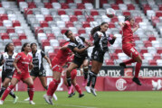 En casa, las Diablas se impusieron 2-0 a Necaxa