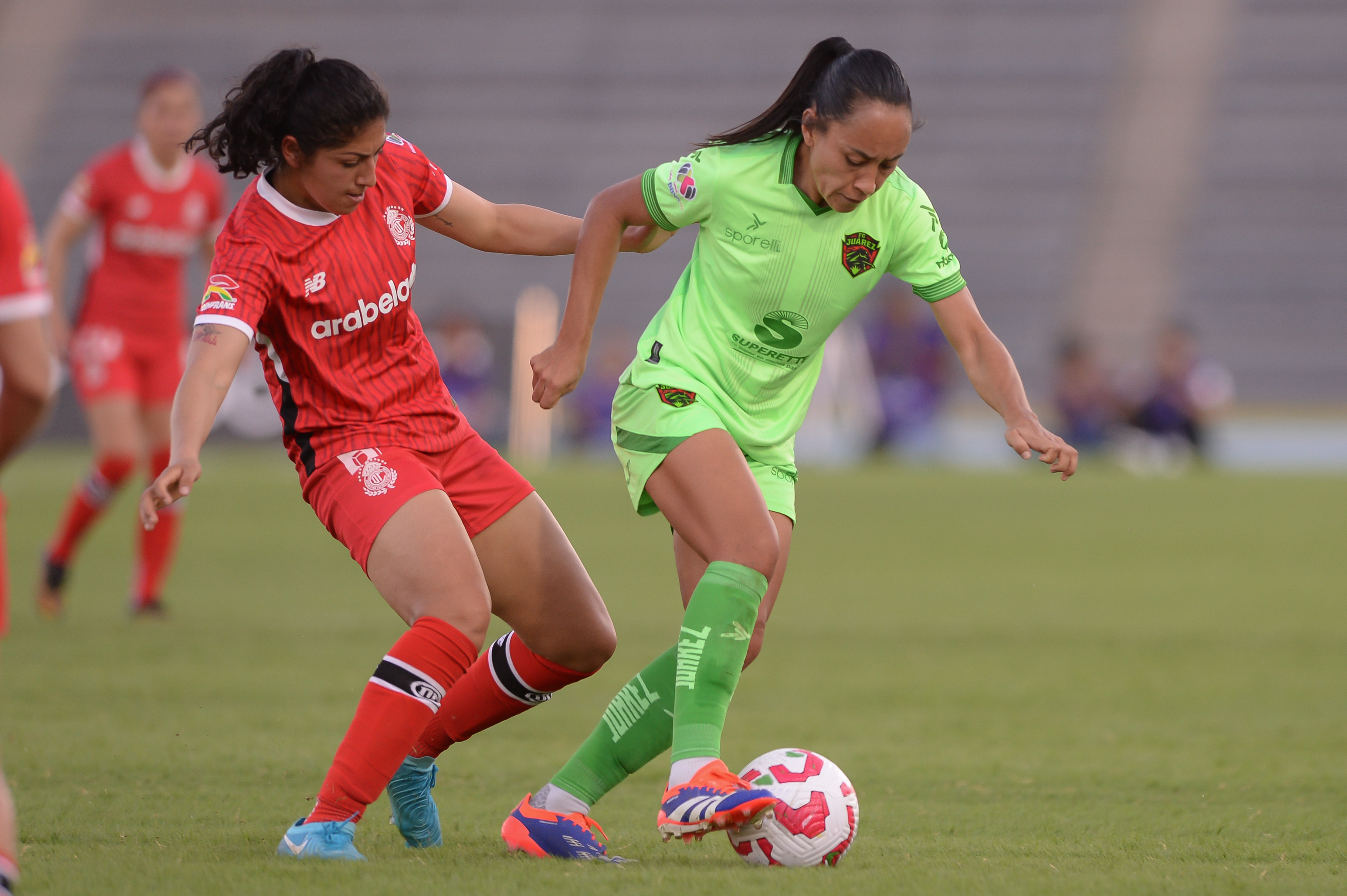 Las Diablas dieron batalla en su visita a Ciudad Juárez, pero cayeron 2-1 en partido de la Jornada 14 del Apertura 2024 de la Liga MX Femenil, con gol en tiempo de reposición