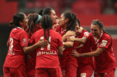 Las Diablas Rojas tuvieron un partido redondo para pegarle a las líderes,Rayadas de Monterrey, 2-0 en el Estadio Nemesio Diez