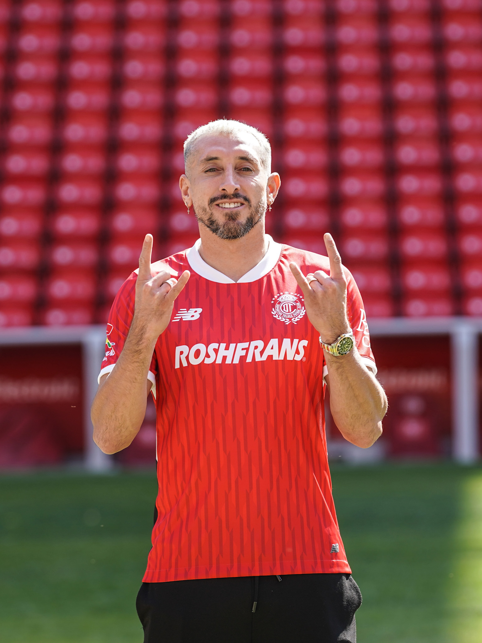 Héctor Herrera es nuevo jugador de los Diablos