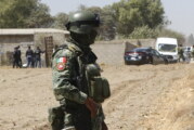 Descubren fosa clandestina en Mexicaltzingo. Continúan excavando en la zona.