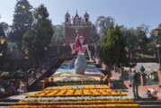 Monumental Ofrenda en Metepec