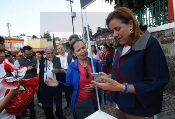 Margarita Zavala pide al INE, más opciones para la colecta de firmas.