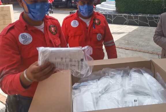 Recibe PC Toluca donación de cubrebocas de la empresa GM