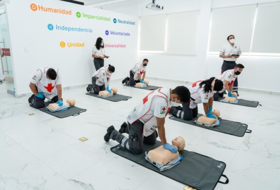 Cruz Roja lanza convocatoria para cursar la carrera de paramédico en el Edoméx