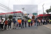 Por borrar cajones de parquímetros detienen a Regidor de Toluca y 3 ciudadanos