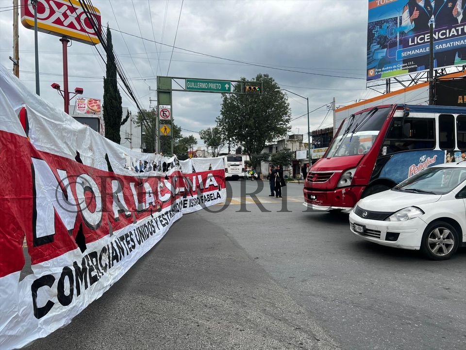 Comerciantes de Isidro Fabela se resisten a la construcción de ciclovía