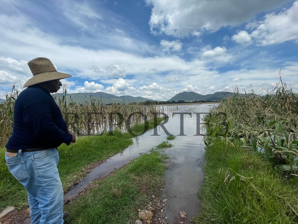 Desbordamiento del río Lerma deja sin maíz a la zona norte del Edomex