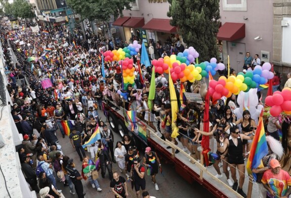 Edición 20 de la Marcha del Orgullo LGBTTTI+ en Toluca: Un homenaje a dos décadas de lucha y avances legislativos.