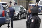 Asesinan a empresario en Toluca mientras conducía.