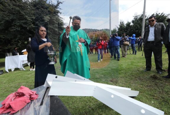 Misa en donde 15 murieron en la México Toluca.