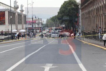 Cierran calles del centro para grabar un documental.