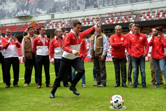 EPN ¡feliz cumpleaños! en la bombonera…