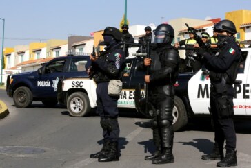 Detiene la policía de Metepec a cuatro centroamericanos por distribuir propaganda negra